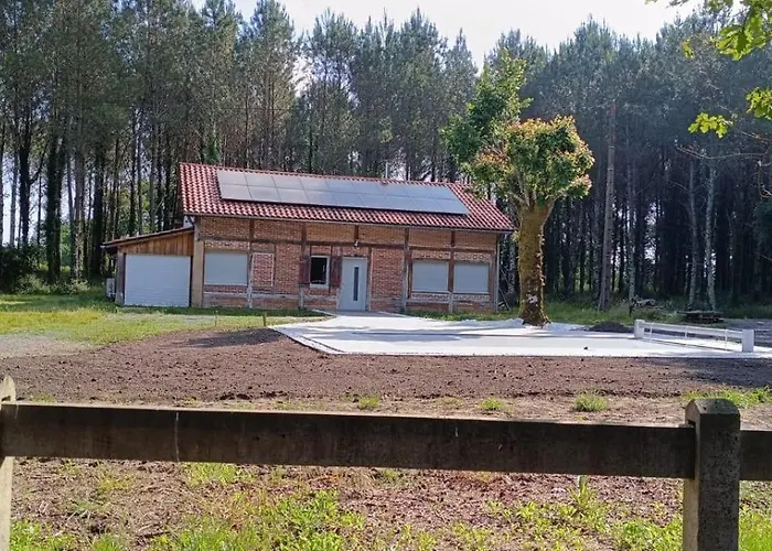 Dom wakacyjny La Resiniere *